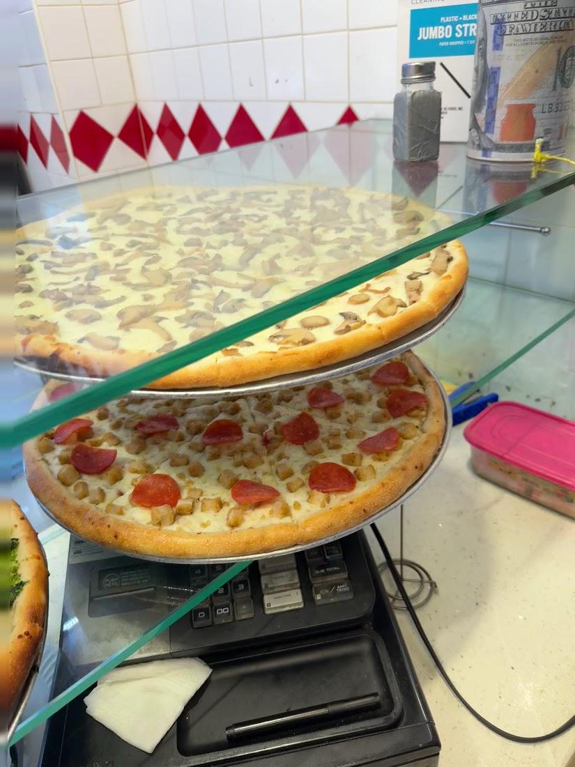 $1.50 Hot Pizza Utica